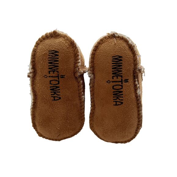 Minnetonka Shearling Booties Size 1 - Picture 4 of 5